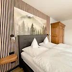 Berghof בית הארחה 3*
