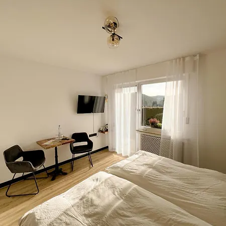 Berghof ゲストハウス 3*