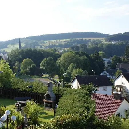 ゲストハウス Berghof ヘレンタール
