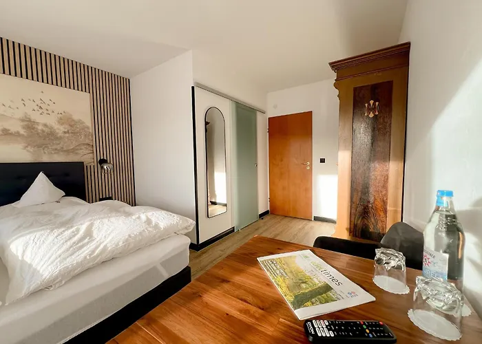 招待所 Berghof 3*